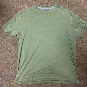 Lululemon T-shirt
